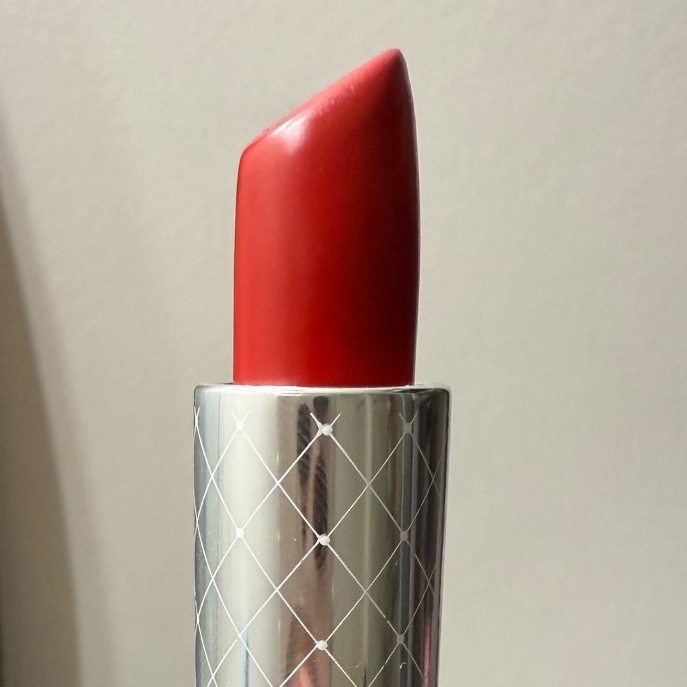 Limelife Red Lipstick